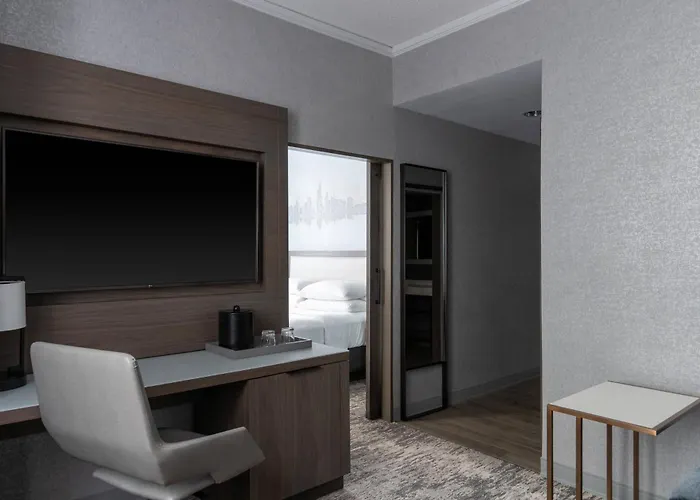 Courtyard By Marriott Chicago At Medical District-Uic